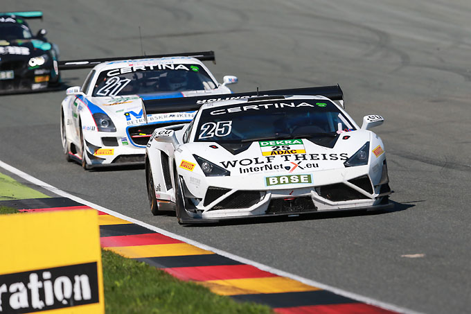 Nederlands dreamteam gaat voor de overwinning op Zandvoort tijdens ADAC GT/Masters F3 weekend